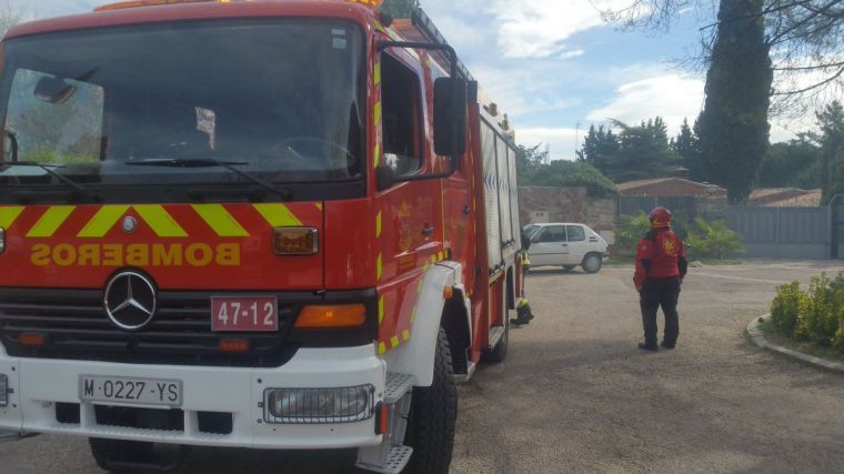 La semana comienza en Pozuelo con la caída de un árbol y un incendio de vegetación