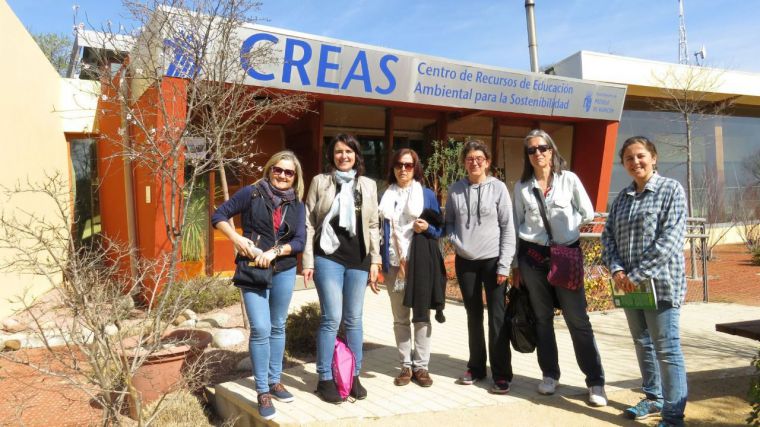 La Escuela Oficial de Idiomas de Pozuelo lanza el proyecto “Ajardinando mi Escuela”