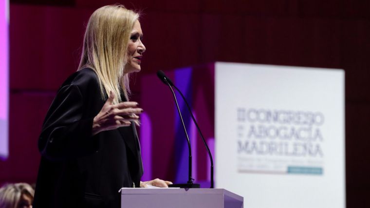 Cristina Cifuentes expresa su total confianza en la Justicia y el Estado de Derecho