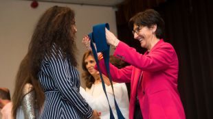 Pérez Quislant felicita a los alumnos del colegio San Luis de Franceses que se gradúan