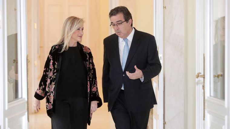 Cifuentes agradece a la Fundación Amancio Ortega la donación de 46,5 millones de euros