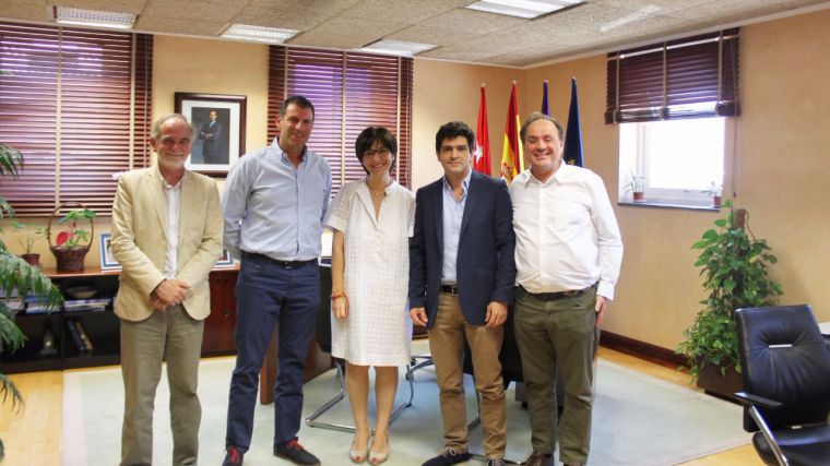 La alcaldesa se reúne con la nueva Asociación de Empresarios de Pozuelo de Alarcón ADEPA