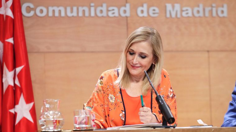 Cifuentes baja las tasas universitarias por tercer año consecutivo