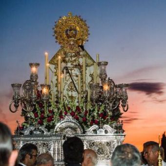 Pozuelo de Alarcón rindió homenaje a su Patrona y Alcaldesa Honoraria con una Solemne Procesión