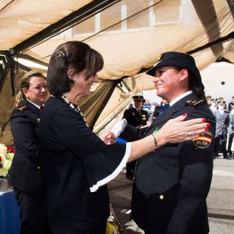 La alcaldesa destaca el compromiso con España de la Policía Nacional en el día de su festividad