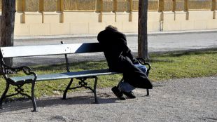 Cruz Roja refuerza su intervención con personas sin hogar ante la bajada de las temperaturas