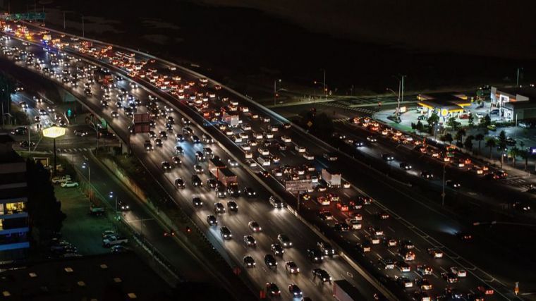 Cortes por las obras del puente de la carretera M-508 sobre la M-502