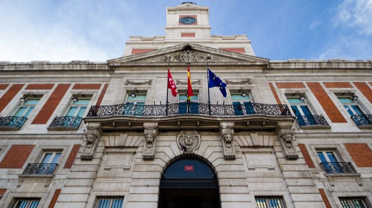La Comunidad de Madrid enriquece a las agencias
