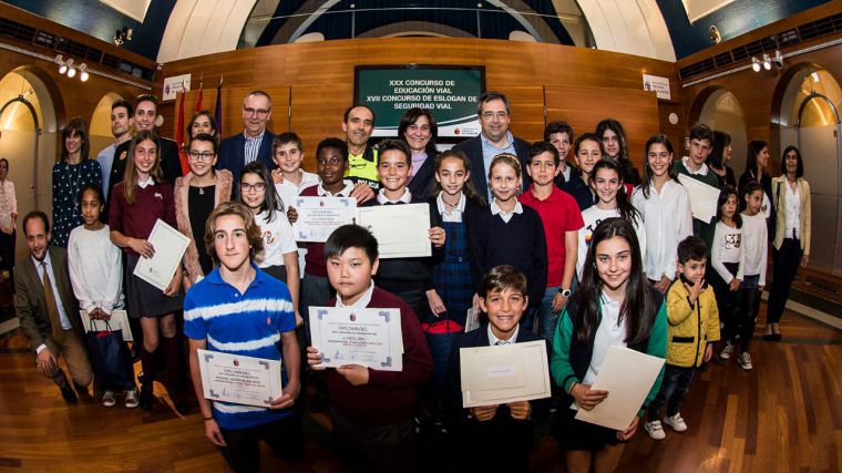 El Ayuntamiento premia a los escolares de la ciudad por sus trabajos sobre educación y seguridad vial