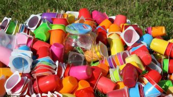 La Comunidad de Madrid declara la guerra al plástico