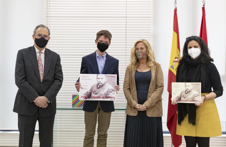 Un alumno del Colegio San José de Cluny, ganador del concurso Interpretando a Galdós organizado por la Comunidad de Madrid