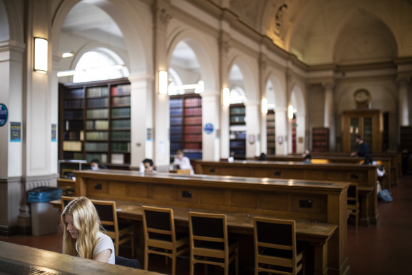 Hasta 33.000€ para españoles que deseen formarse como profesores de idiomas en Inglaterra
