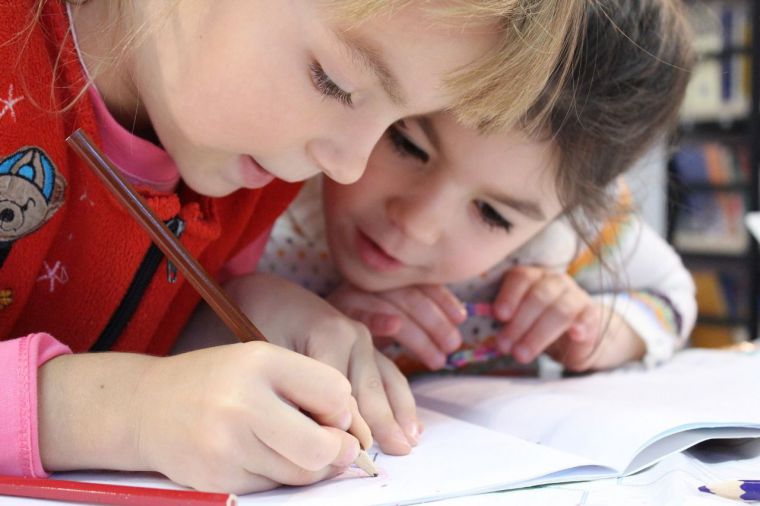 El Ayuntamiento apoya la educación concertada y el derecho y la libertad de elección de los padres