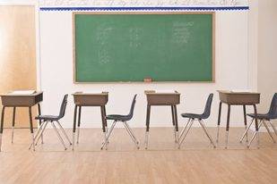 Más educadores para combatir el absentismo escolar
