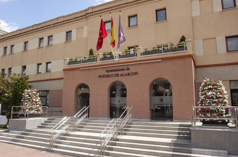 El Gobierno municipal colabora con diferentes universidades de la región para facilitar el estudio a los alumnos de Pozuelo