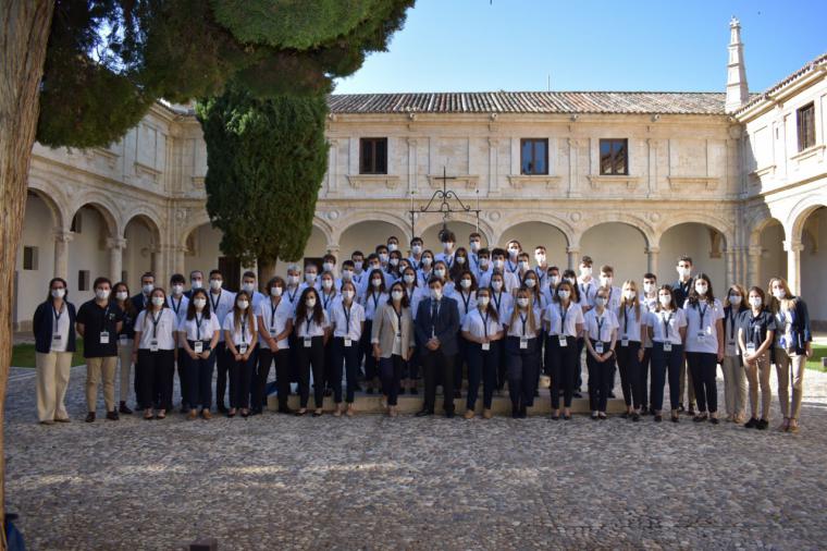 Los 50 estudiantes más brillantes de Becas Europa Santander-UFV inician su viaje por España