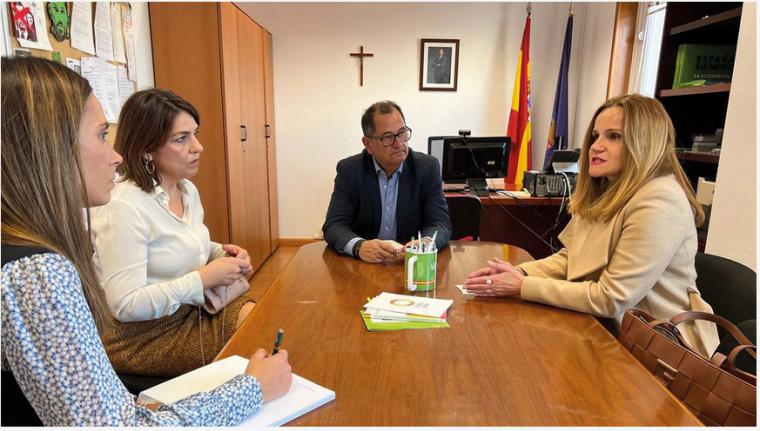 VOX Pozuelo, con las mujeres empresarias del municipio