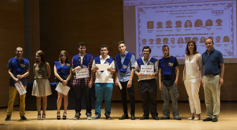 Entrega de diplomas a alumnos del CEPA de Pozuelo de Alarcón.

