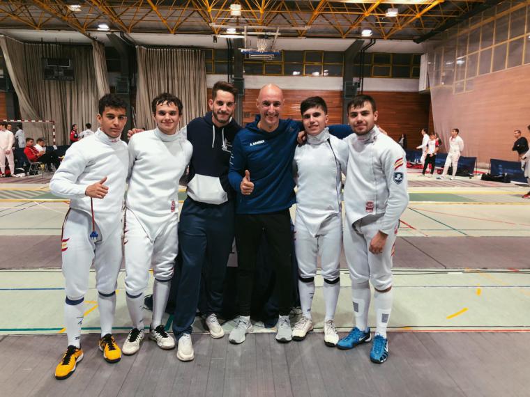 El Club Esgrima Pozuelo se clasifica al Campeonato de España júnior individual y por equipos