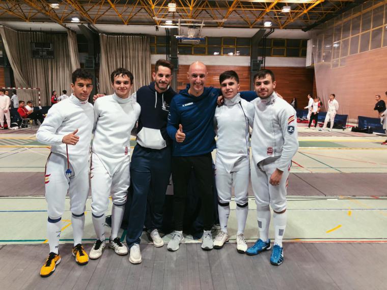 El Club Esgrima Pozuelo se clasifica al Campeonato de España júnior individual y por equipos