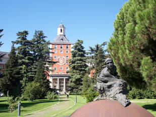 La Comunidad de Madrid aprueba el decreto para bajar un 10% las tasas universitarias