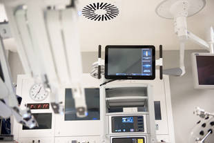 El Hospital Universitario HLA Moncloa dispone del sistema de cirugía robótica más novedoso del mundo