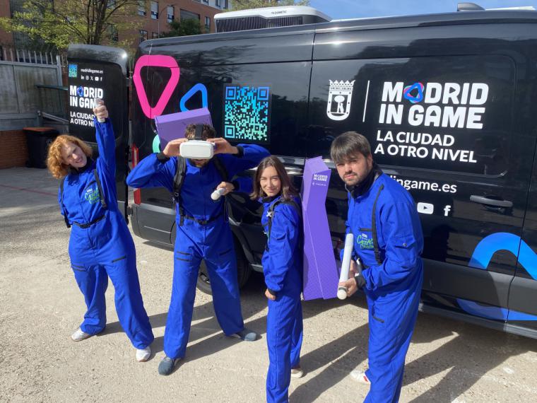 Los Cazacracks regresan a los colegios e institutos madrileños para buscar a los futuros cracks del videojuego