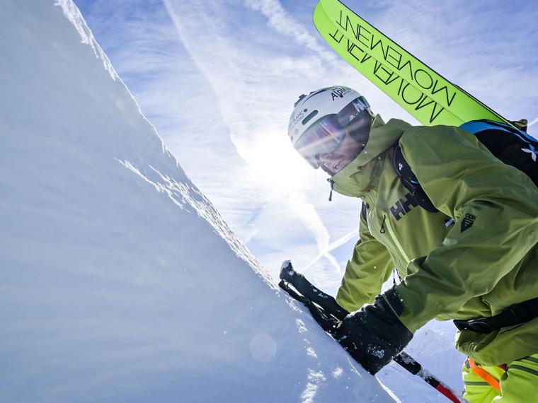 Helly Hansen renueva su equipamiento de esquí de montaña en el décimo aniversario de la colección Odin