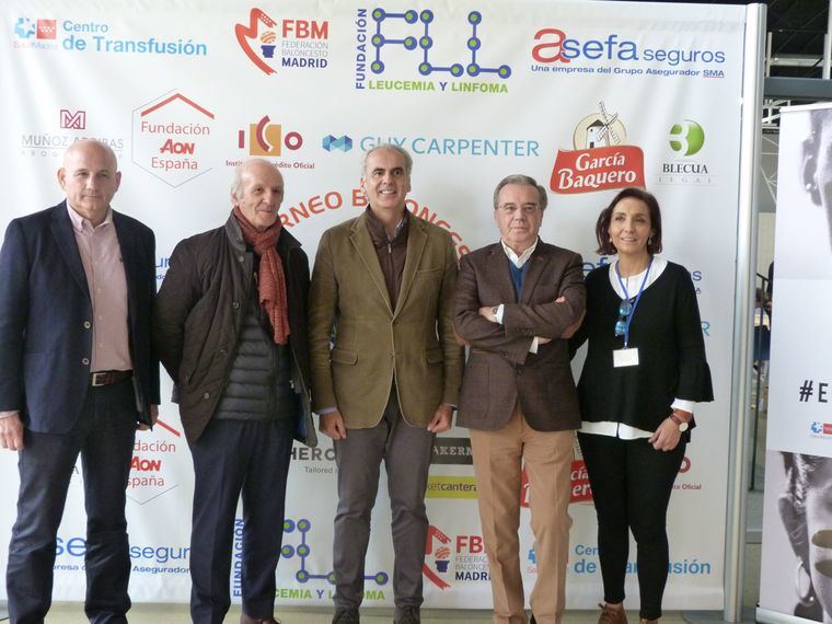 Ruiz Escudero asiste a la final del IX Torneo de Baloncesto que organiza la Fundación Leucemia y Linfoma