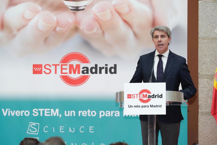 Garrido anuncia más recursos para centros educativos que fomenten vocaciones científicas y tecnológicas