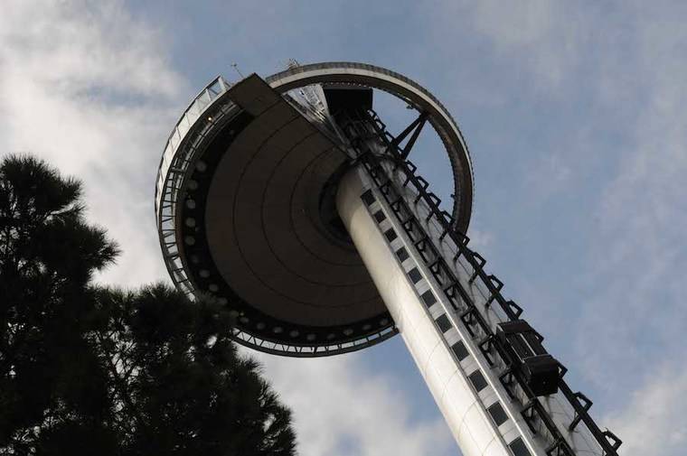 Faro de Moncloa. Distrito Moncloa-Aravaca