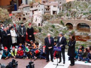 Garrido anima a los madrileños a disfrutar del espíritu de ‘La Navidad en Sol’ con el tradicional Belén, los Coros y la Casa de Papá Noel y Los Reyes Magos