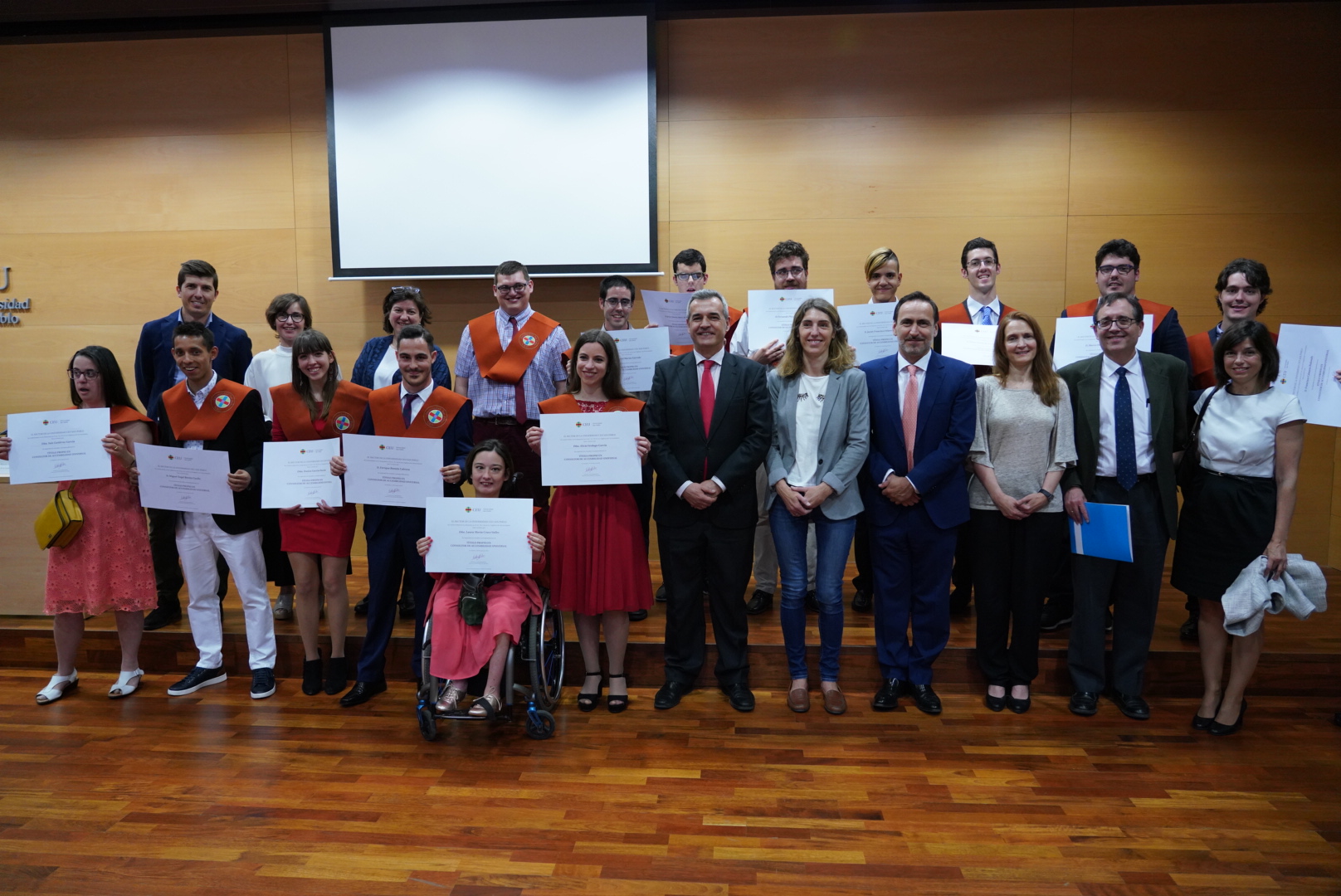 Alumnos con discapacidad intelectual se gradúan en el primer título universitario especializado en accesibilidad