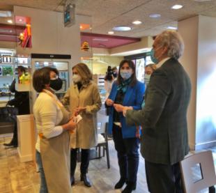 Pérez Quislant visita comercios y restaurantes junto a Ruiz Escudero y Ana Pastor