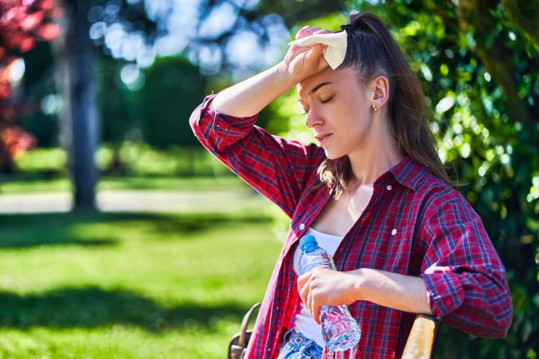 Se presenta un puente con altas temperaturas. Te damos las claves para evitar los golpes de calor.