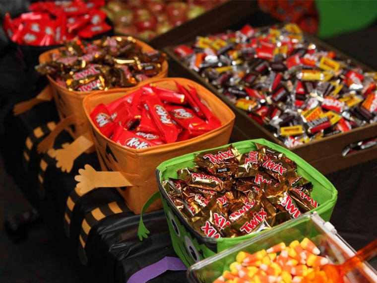 El Hospital Universitario HM Sanchinarro alerta sobre el peligro de los dulces de Halloween