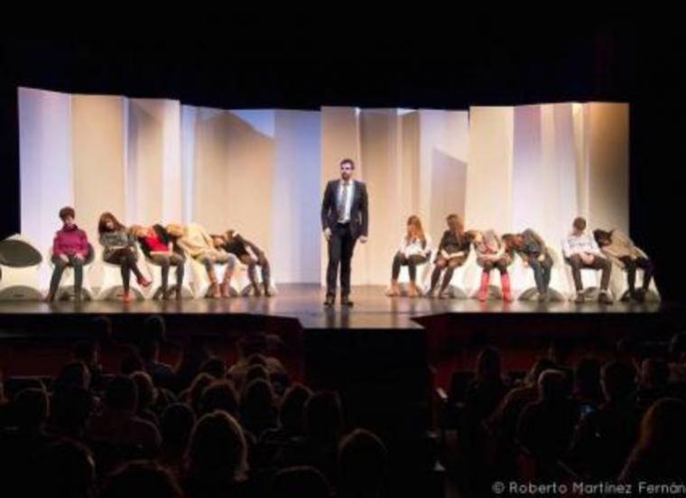 El Hipnotista Jorge Astyaro regresa al teatro San Pol