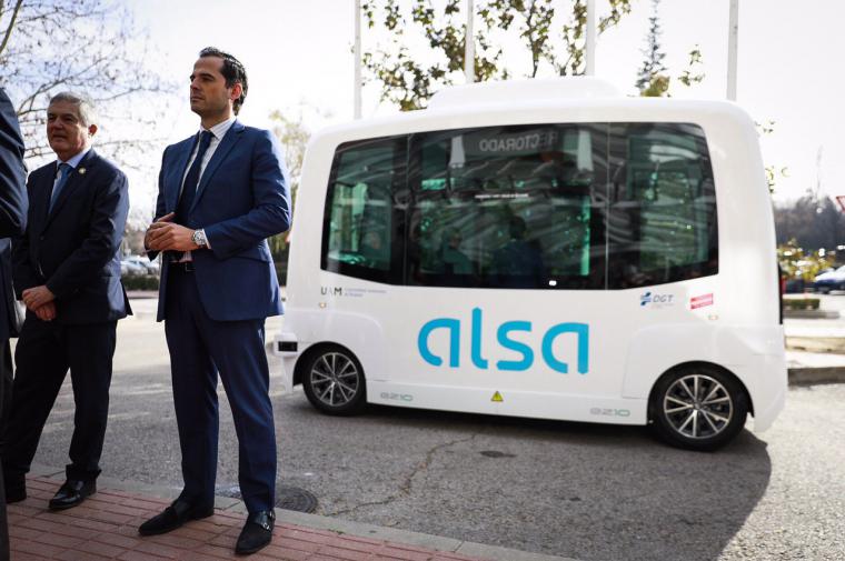 Aguado: “La Comunidad de Madrid lanza un proyecto piloto de bus autónomo para transporte universitario en el campus de la UAM”