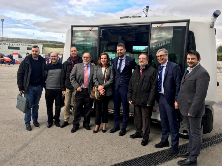 La Comunidad promueve el talento de los universitarios de la región aplicado a la competición automovilística