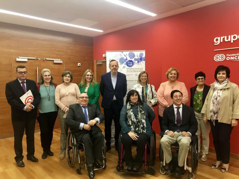 La Comunidad de Madrid prepara un Plan de Apoyo y Formación para Cuidadores