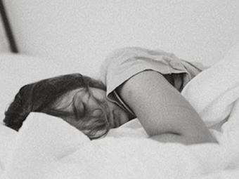 ¿Por qué la regla afecta a mi calidad del sueño?