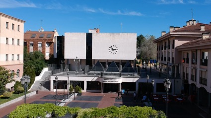 Talleres de ciberseguridad y tecnológicos para familias en la Biblioteca Municipal Miguel de Cervantes