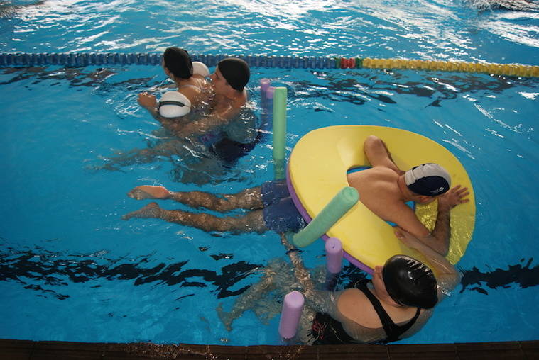 Natación en el Centro Deportivo Municipal Alfredo Goyeneche de Aravaca