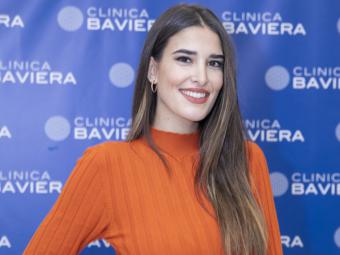 Lidia Torrent, la famosa copresentadora de First Dates, dice adiós a sus gafas