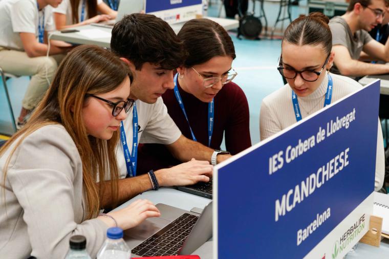 Comienza la búsqueda de jóvenes madrileños que quieran convertirse en los mejores empresarios virtuales del país