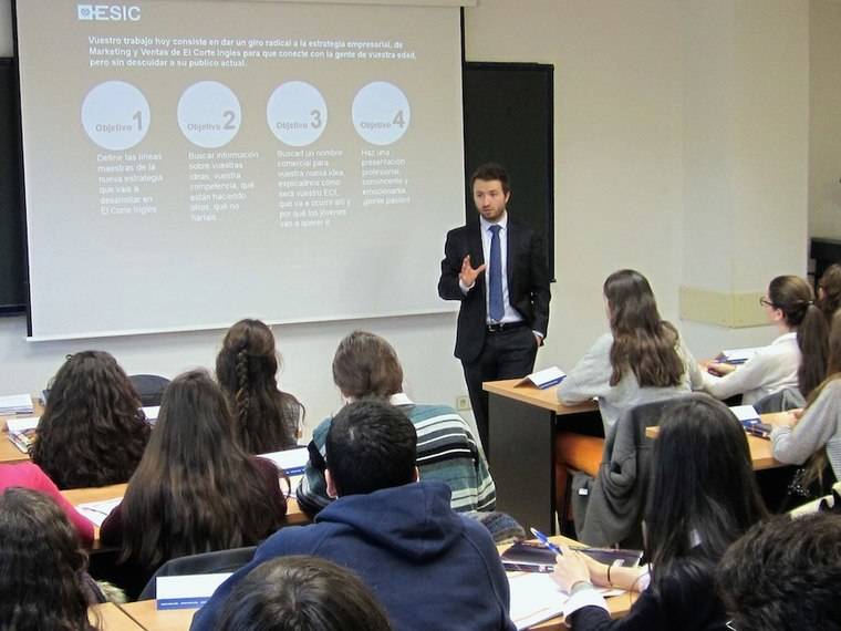 ESIC imparte el seminario “Preuniversitarios y la Empresa”