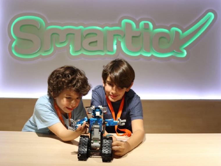 Roboteando con Smartick lab. Una divertida actividad gratuita para acercar la tecnología y la programación a los más pequeños