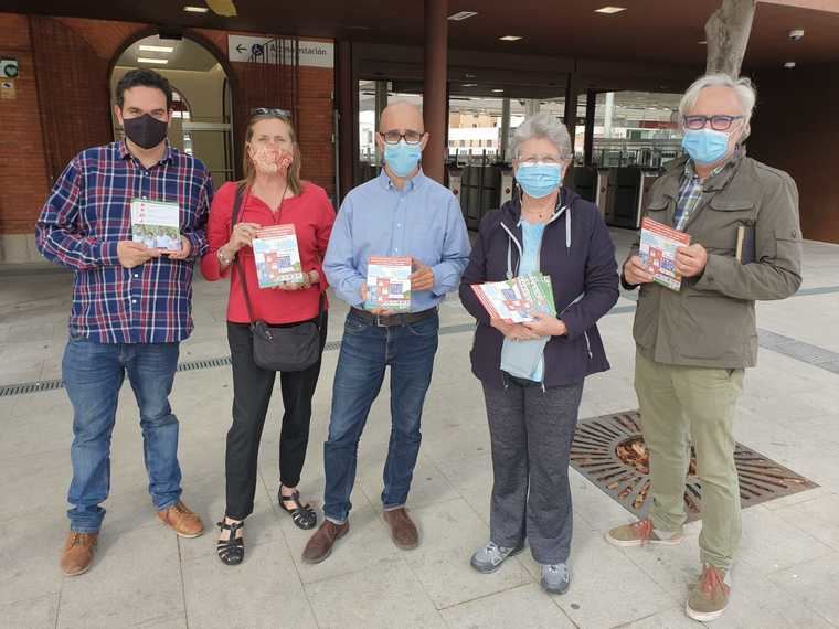 Imagen de reparto de la campaña #QueNoTeEchenDePozuelo acerca de las viviendas de la calle Murania, realizada el pasado año
