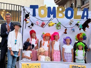 Los niños se lo pasan en grande en el concurso de disfraces