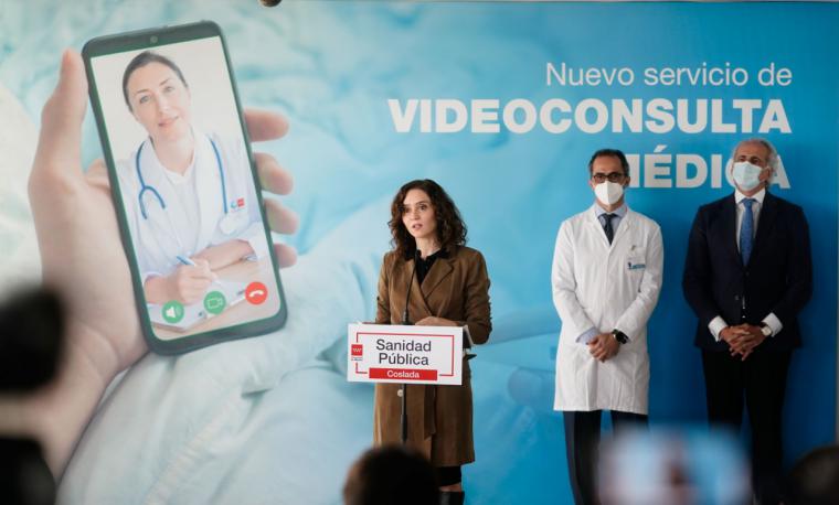 Díaz Ayuso presenta la videoconsulta a través de la Tarjeta Sanitaria Virtual y disponible en toda la red pública antes de finalizar el año